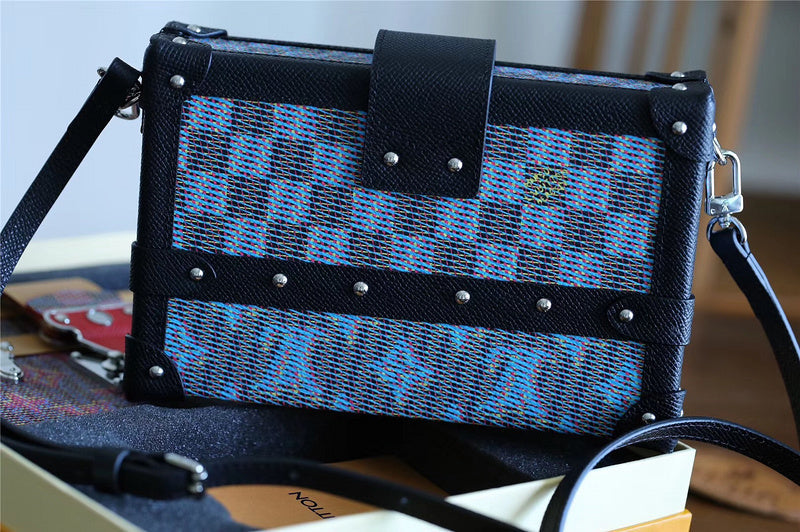 I W Fashion Lu-Vi bags - 8204