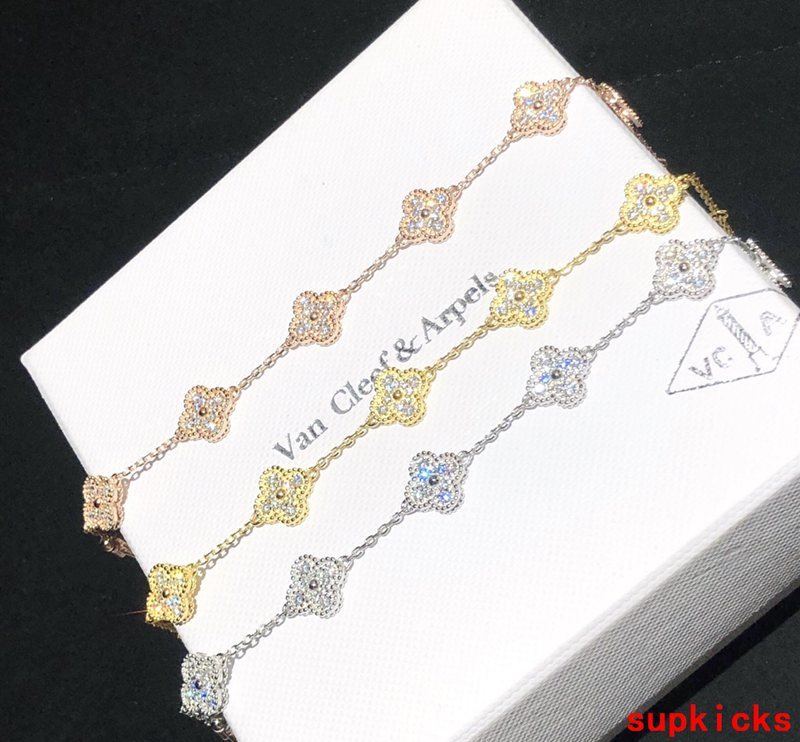 Van Cleef & Arples Jewelry