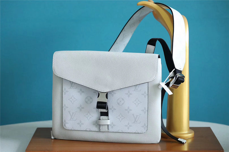 I W Fashion Lu-Vi bags - 10421