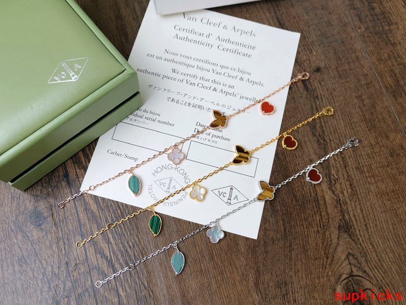 Van Cleef & Arples Jewelry