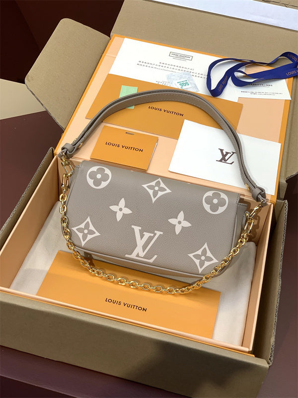PHA - LOV Bags - 090