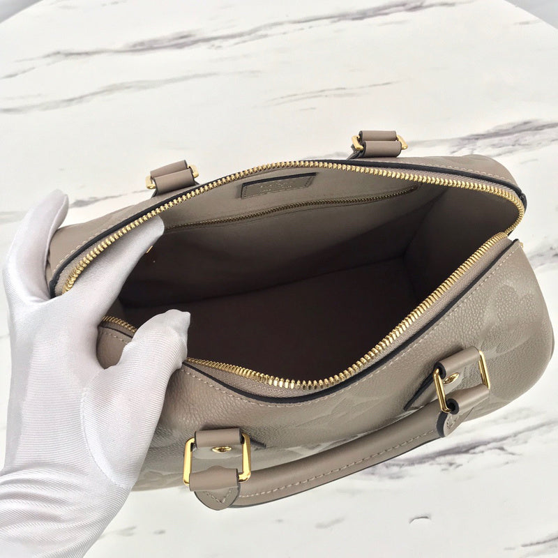 LOV2 Bags - Luxurious Bags  683