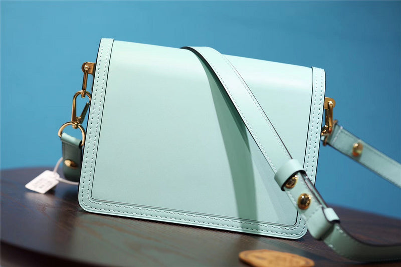I W Fashion Lu-Vi bags - 8135