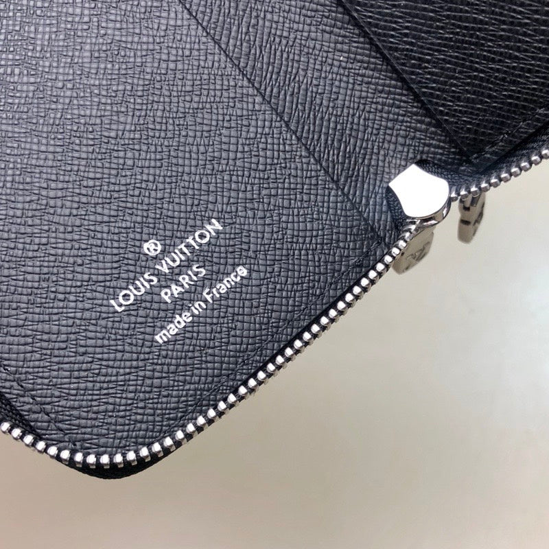 I W Fashion Lu-Vi bags - 10885