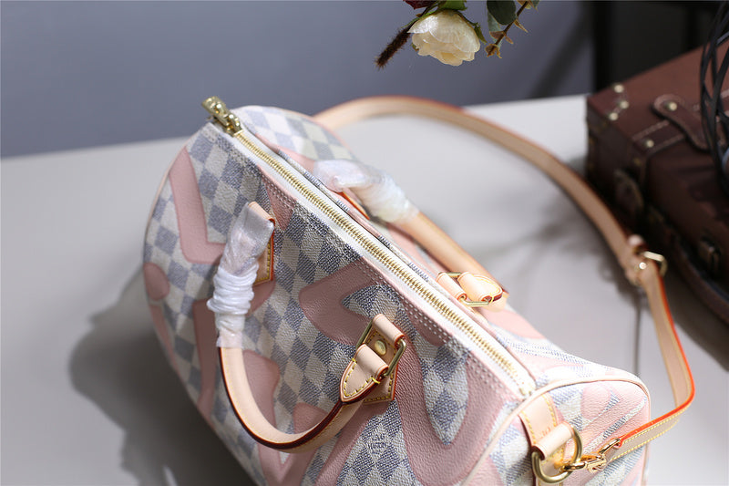 I W Fashion Lu-Vi bags - 8167