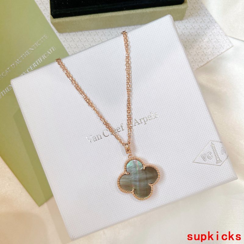 Van Cleef & Arples Jewelry