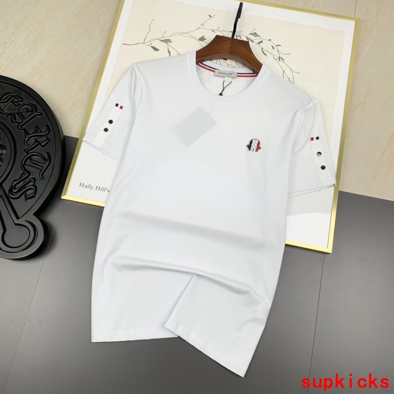 Moncler Luxury Cloth