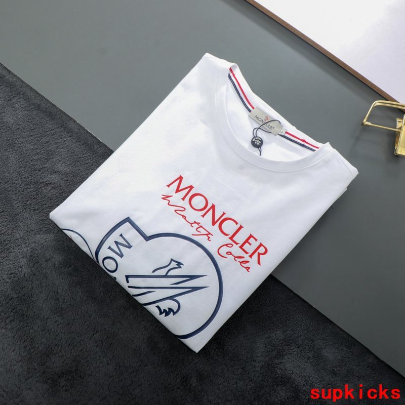 Moncler Luxury Cloth
