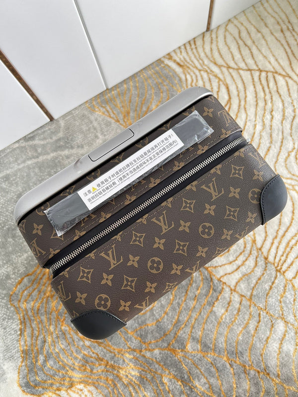 I W Fashion Lu-Vi bags - 11373