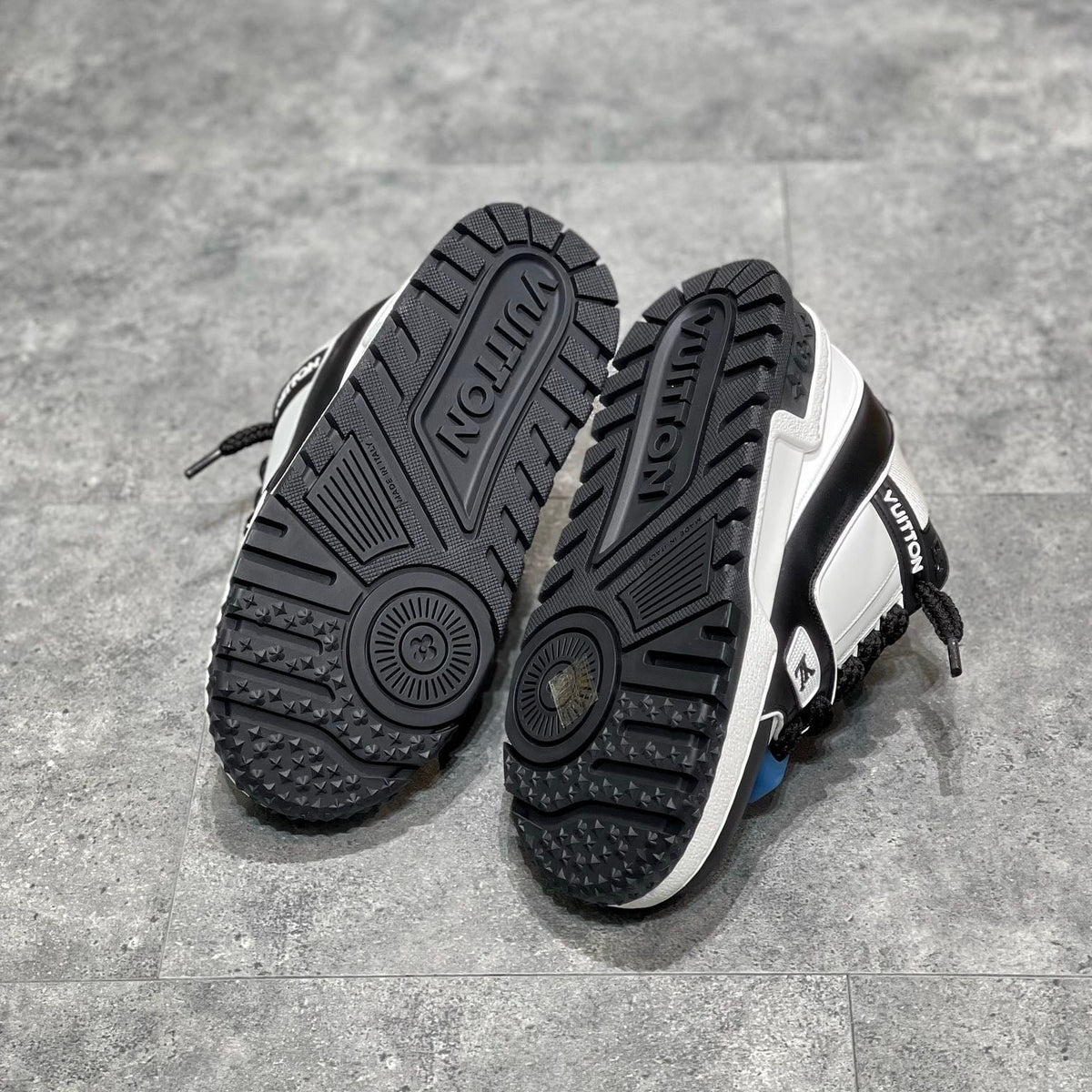 LOU TRAINERS