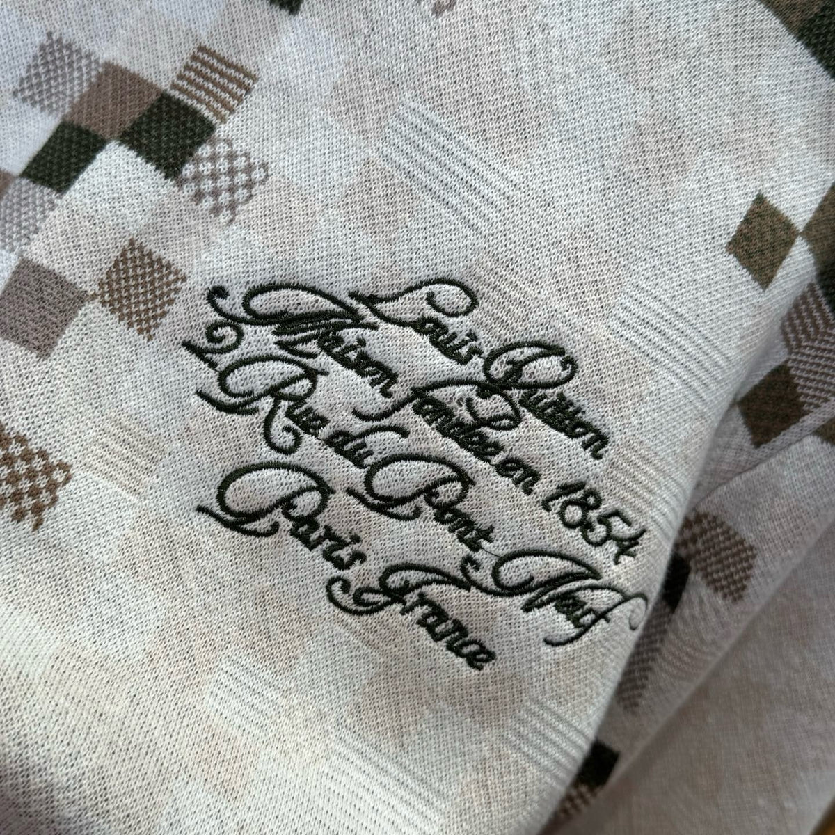 LOU SWEATSHIRT