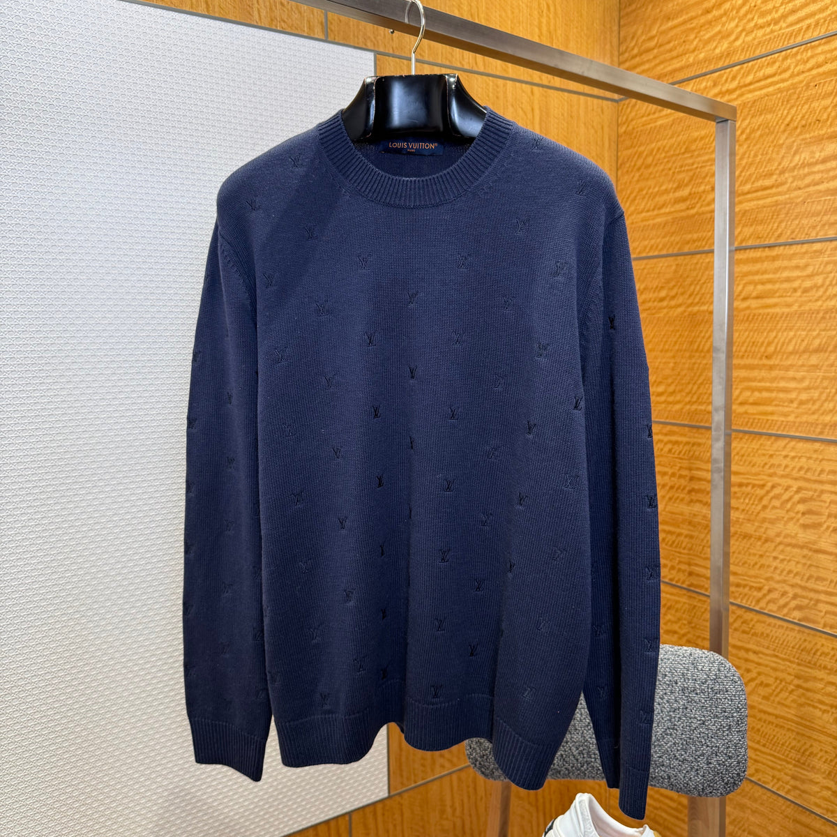 LOU JUMPER