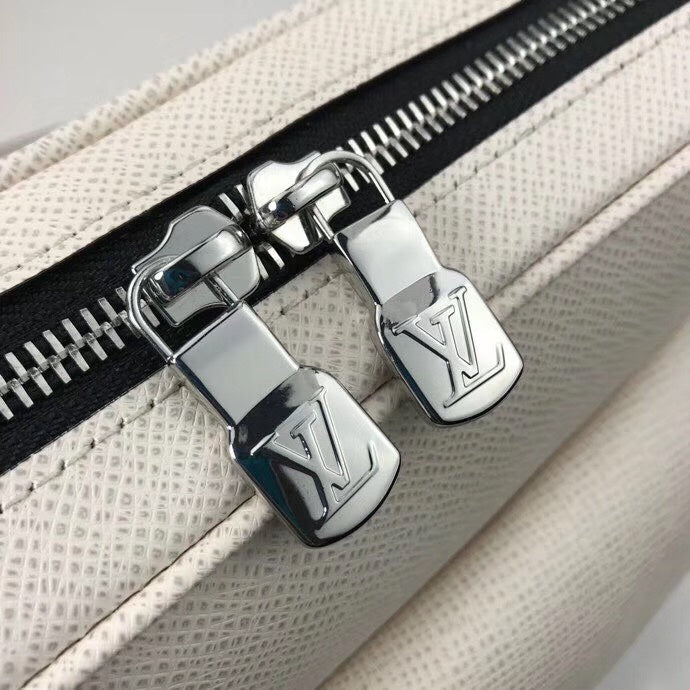 I W Fashion Lu-Vi bags - 10452