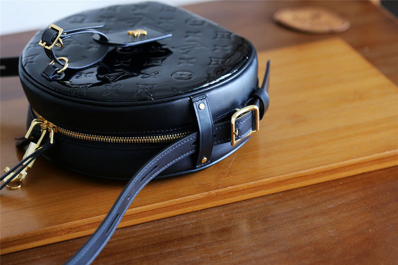 I W Fashion Lu-Vi bags - 8335