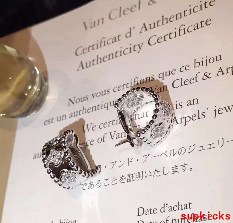 Van Cleef & Arples Jewelry