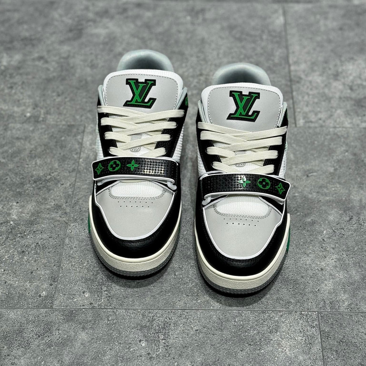 LOU TRAINERS