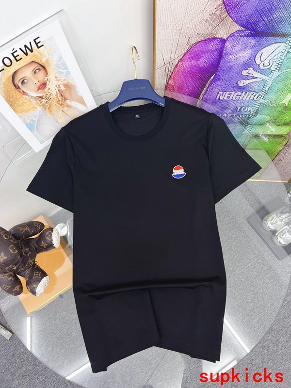 Moncler Luxury Cloth