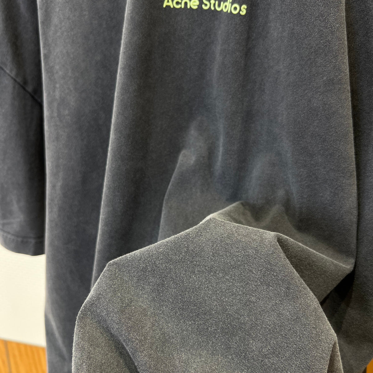 ACNE T-SHIRT