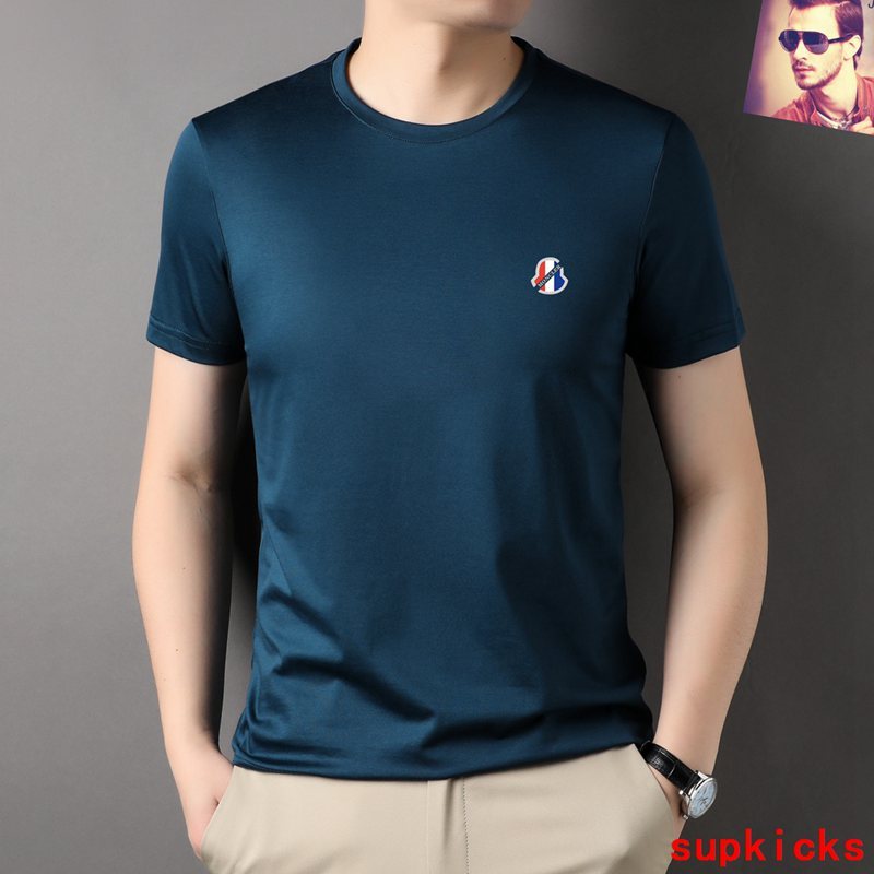 Moncler Luxury Cloth