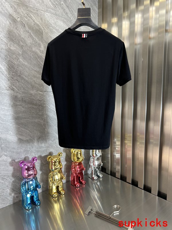 Moncler Luxury Cloth