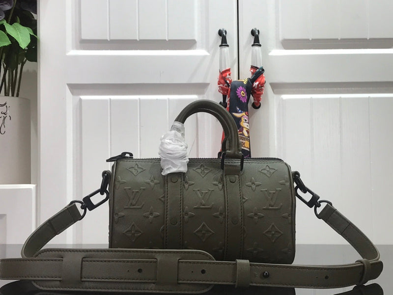 I W Fashion Lu-Vi bags - 17419