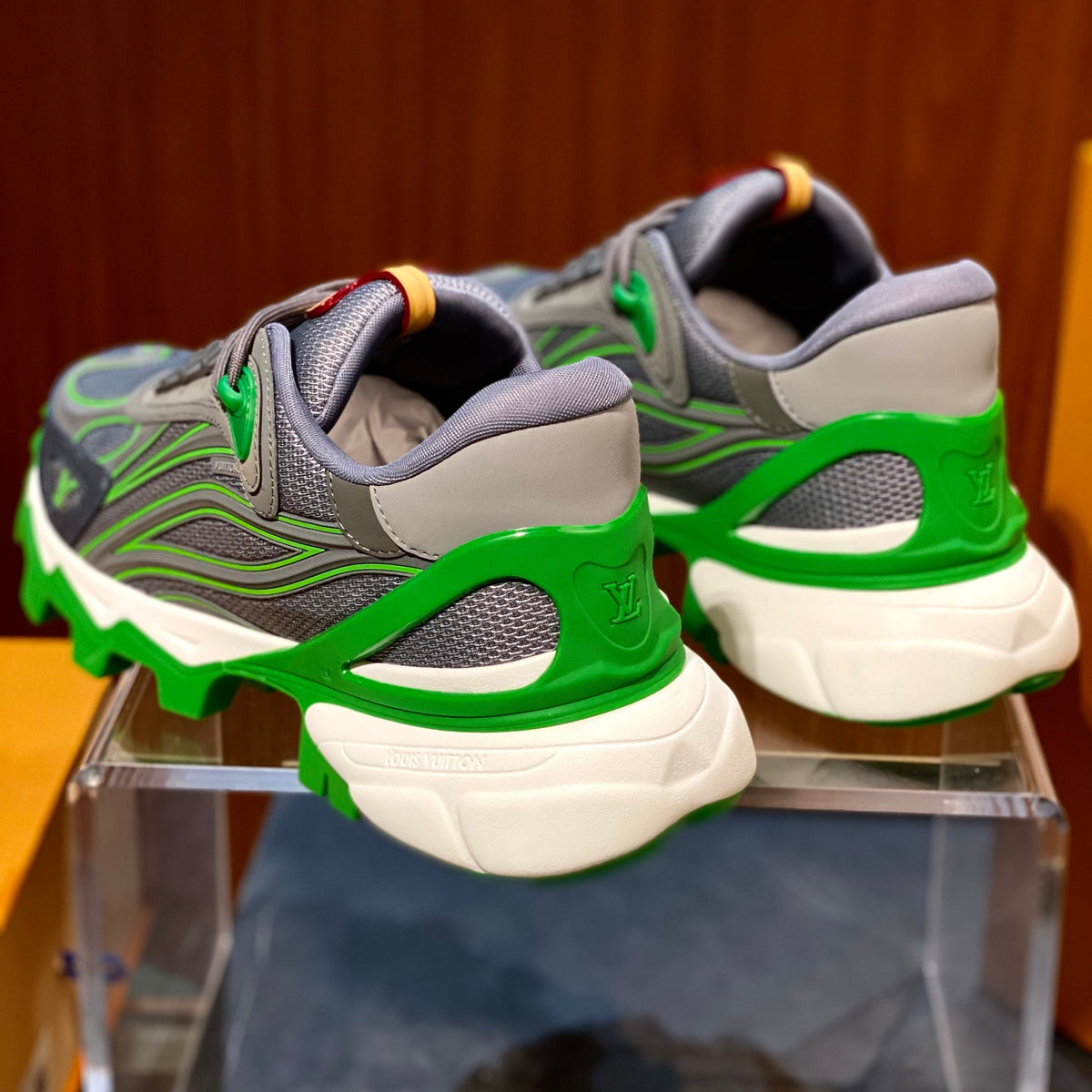 LOU SUMMIT SNEAKERS
