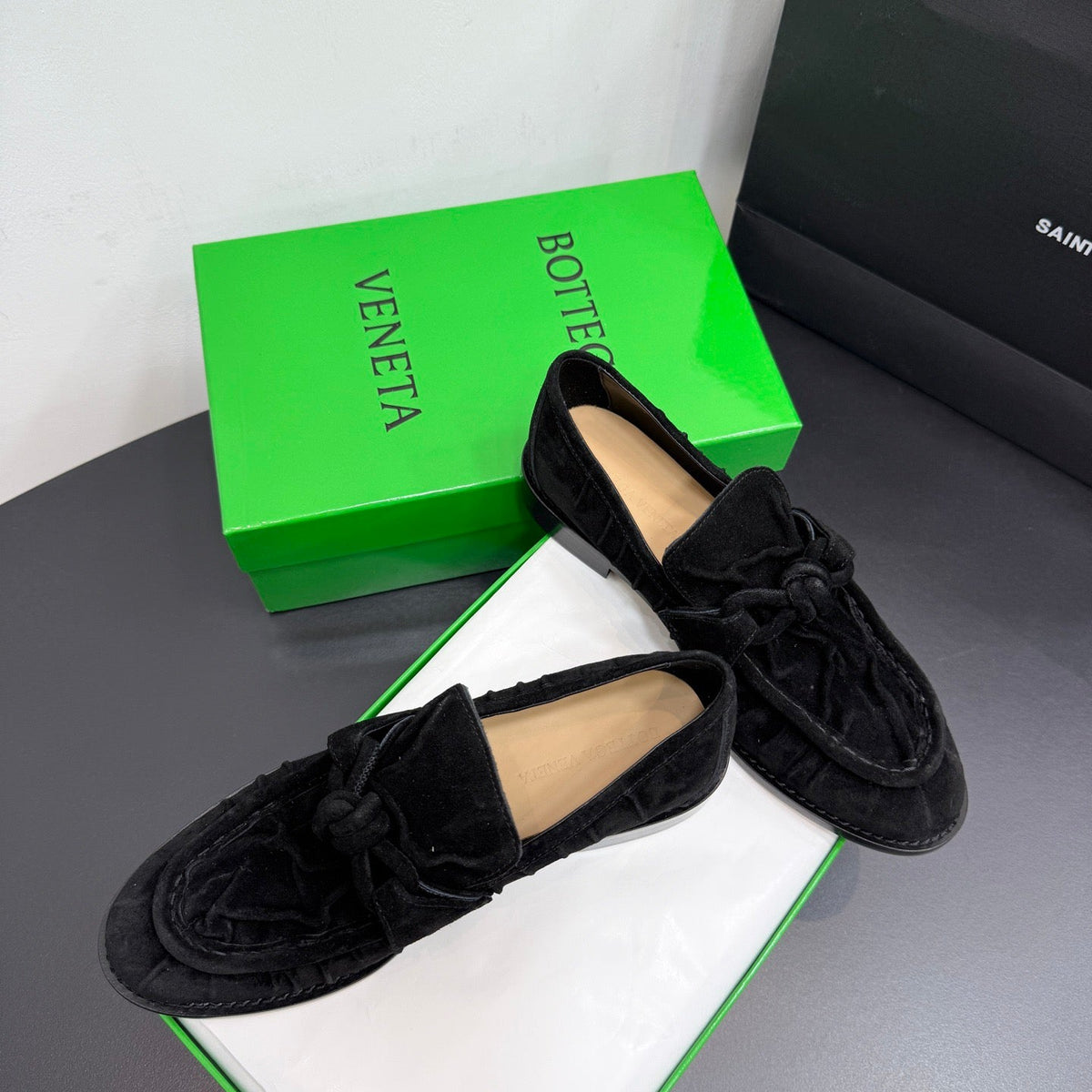 BOTT V LOAFERS