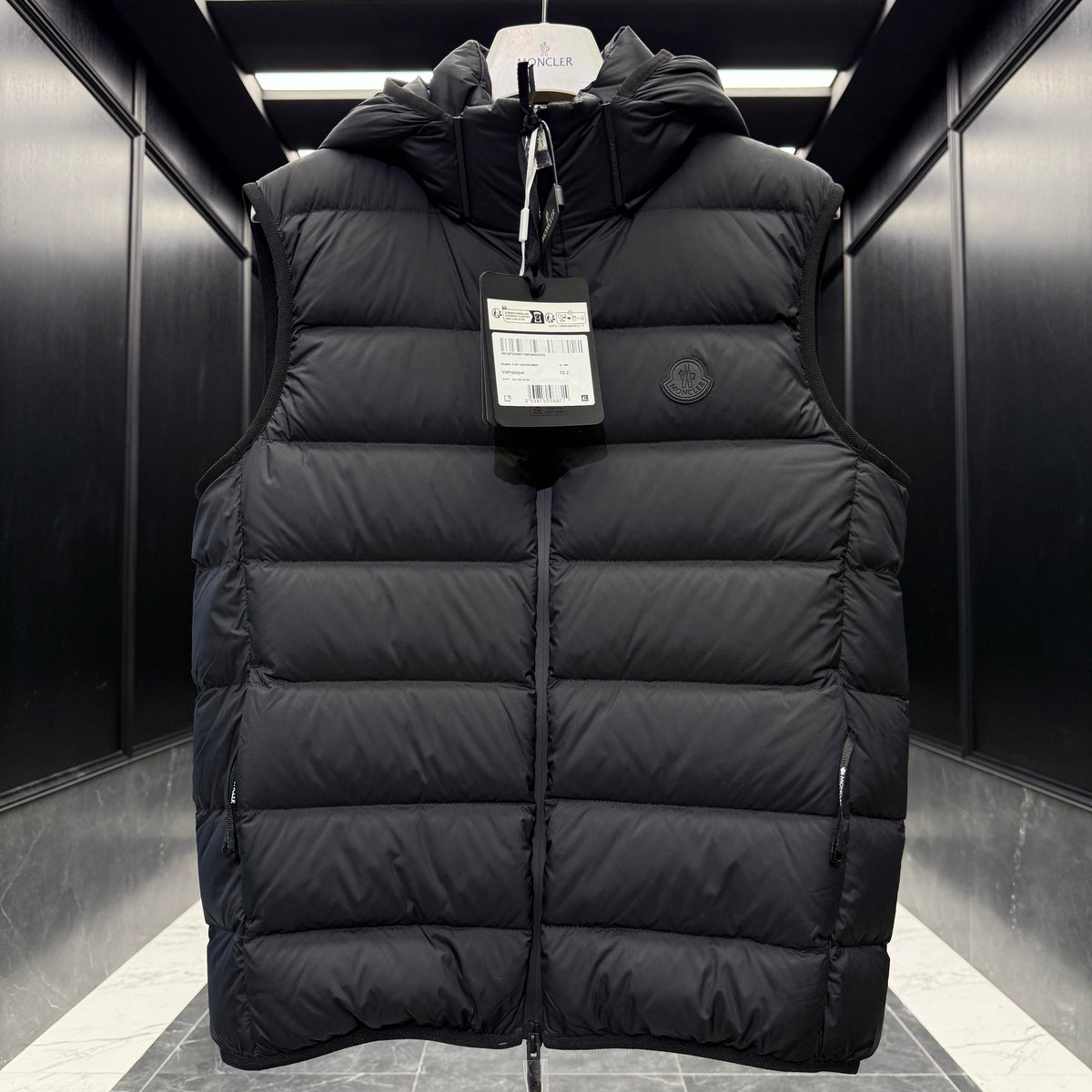 MONC VALMASQUE VEST