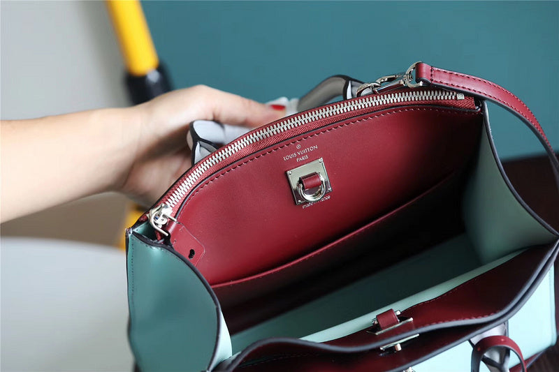 I W Fashion Lu-Vi bags - 8033