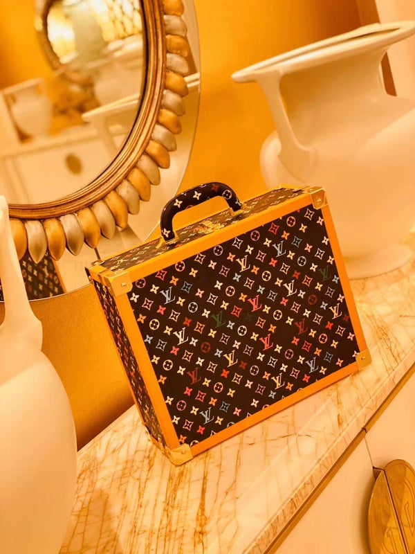 I W Fashion Lu-Vi bags - 9518