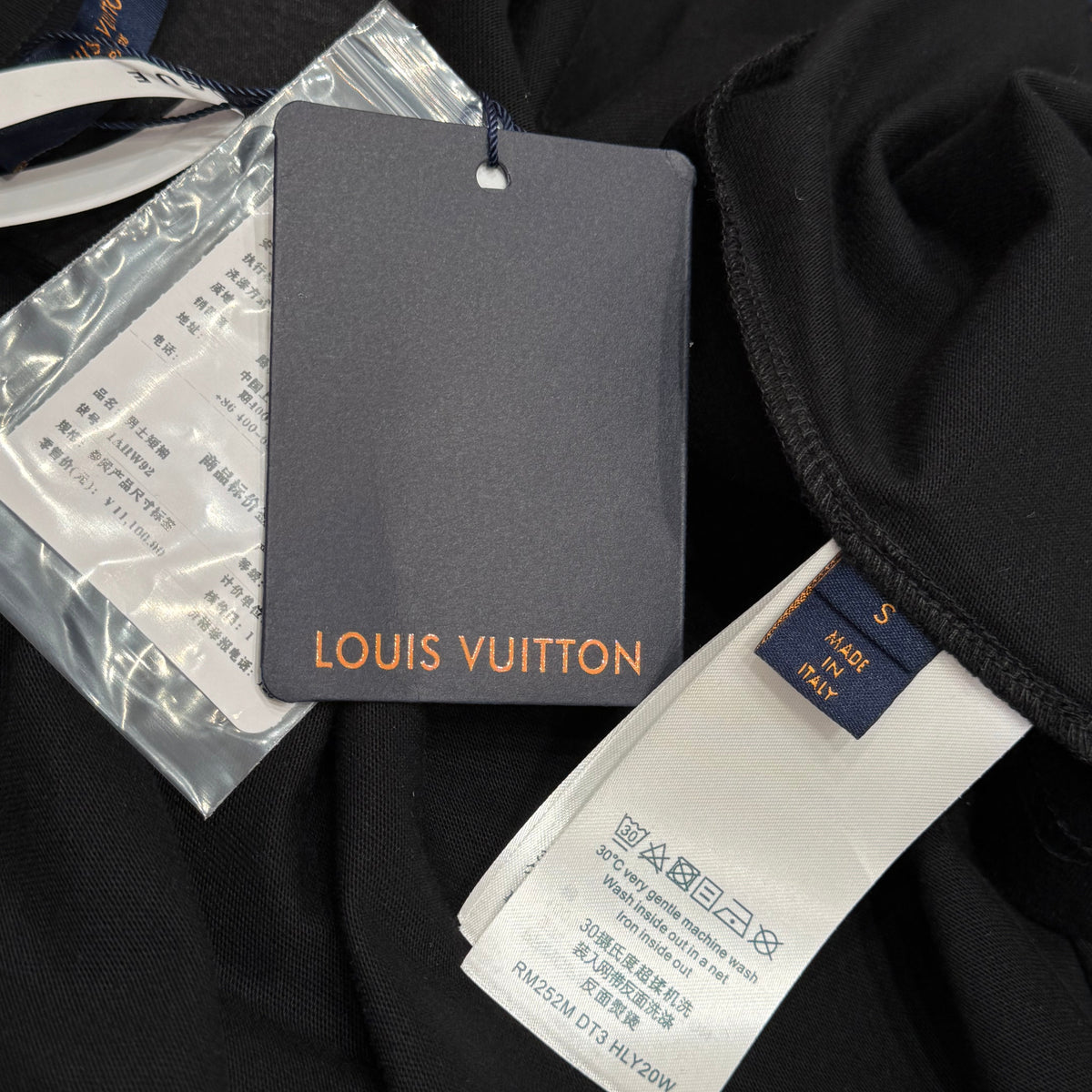 LOU T-SHIRT