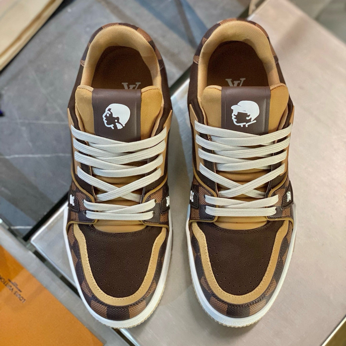 LOU TRAINERS