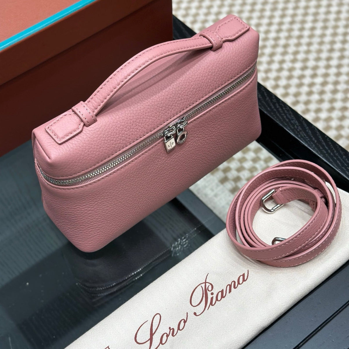 LORO P EXTRA POCKET L19 BAG