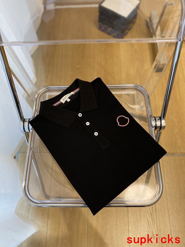 Moncler Luxury Cloth