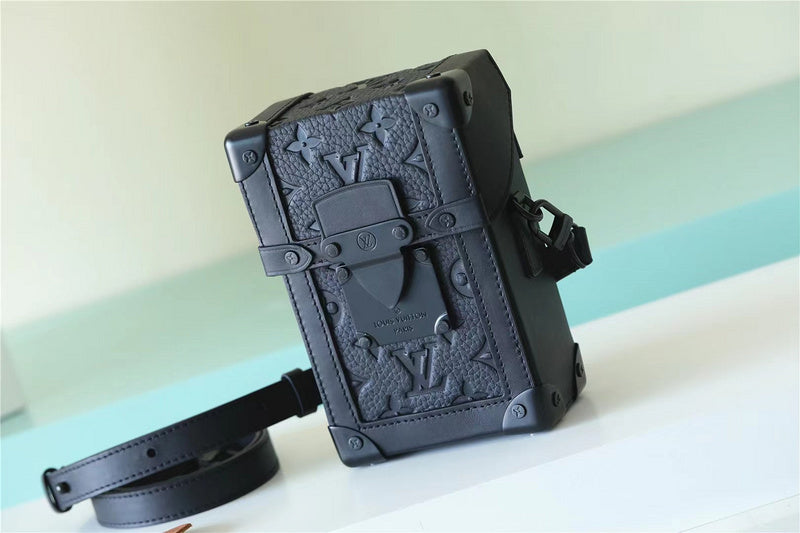 I W Fashion Lu-Vi bags - 9964