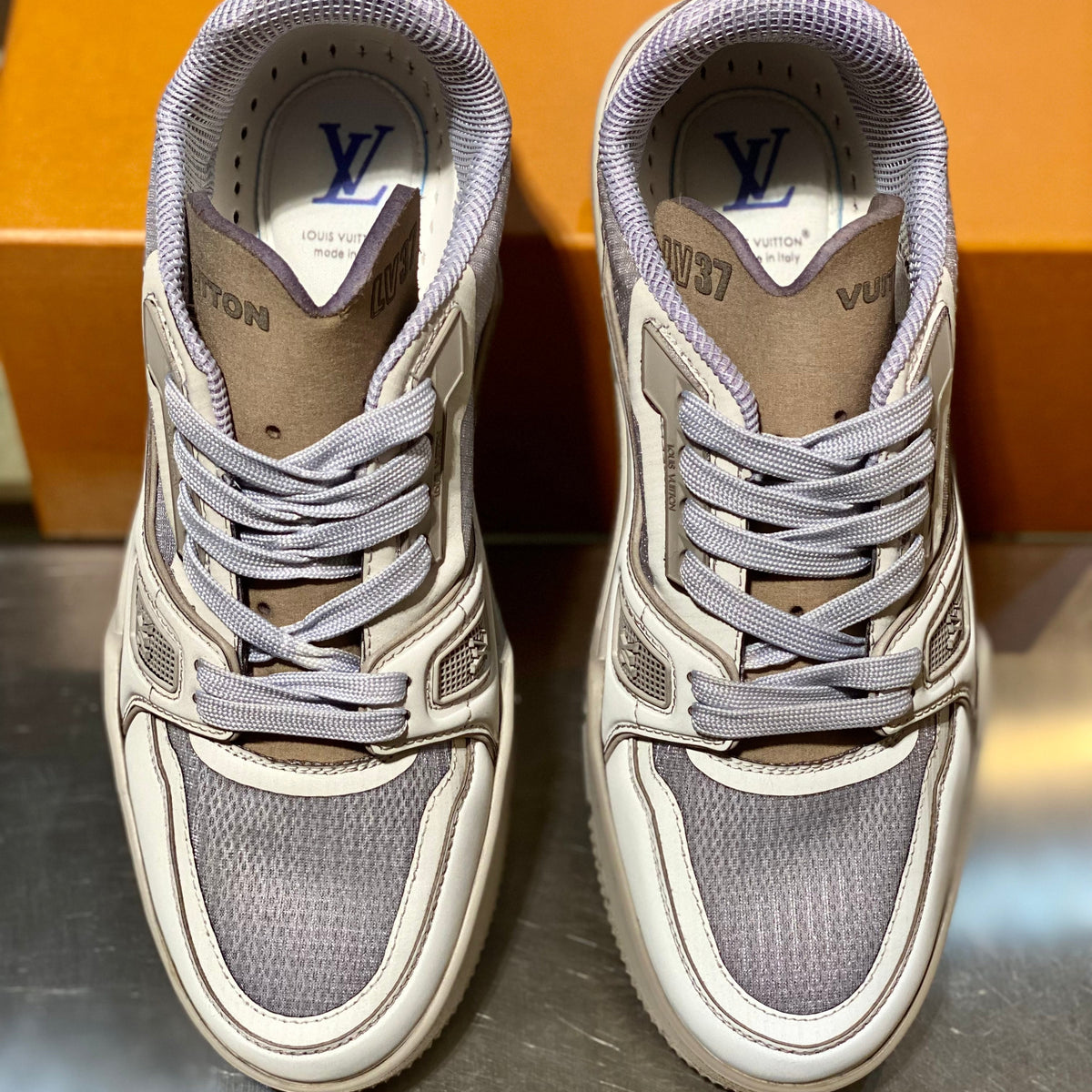 LOU SNEAKERS