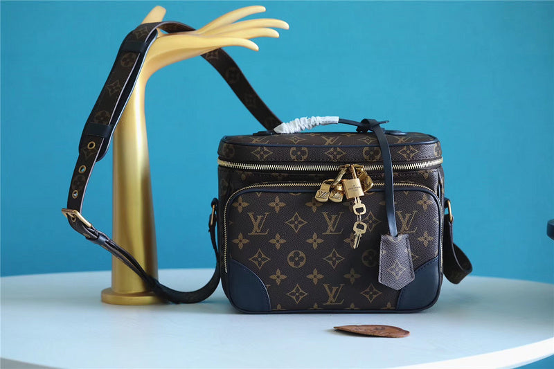 I W Fashion Lu-Vi bags - 8007