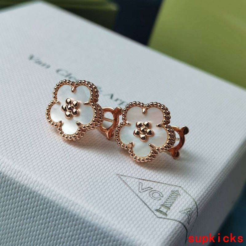 Van Cleef & Arples Jewelry