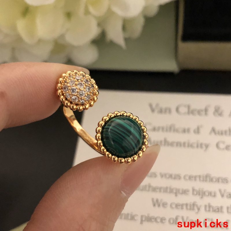Van Cleef & Arples Jewelry