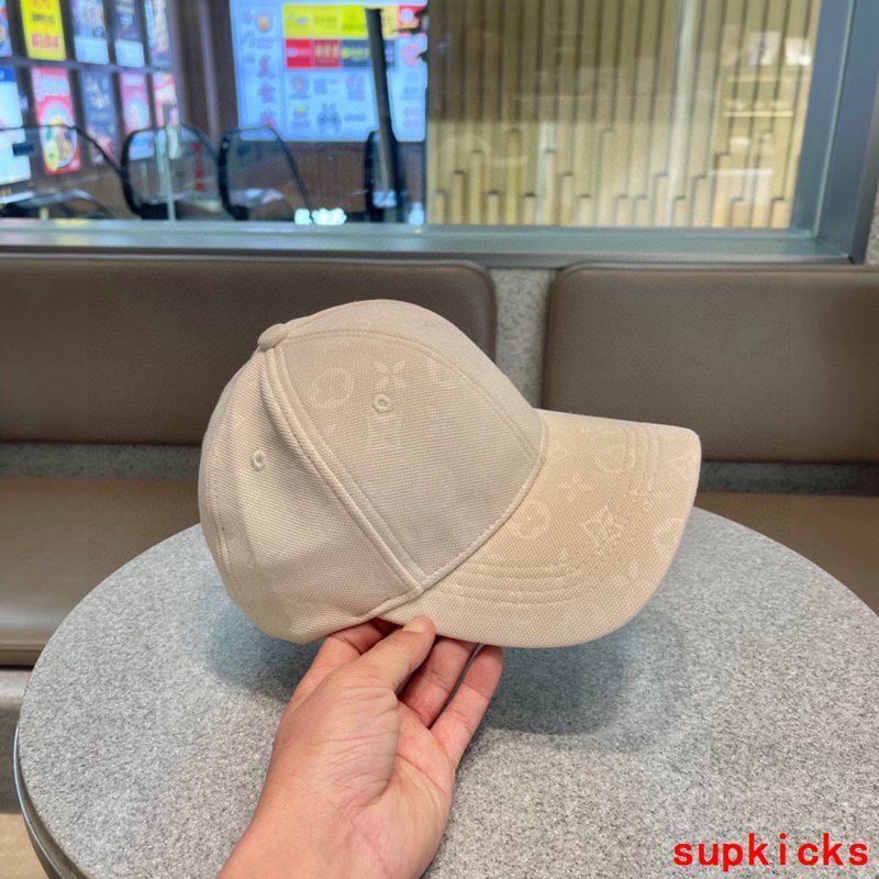 Louis Vuitton Luxury Cap