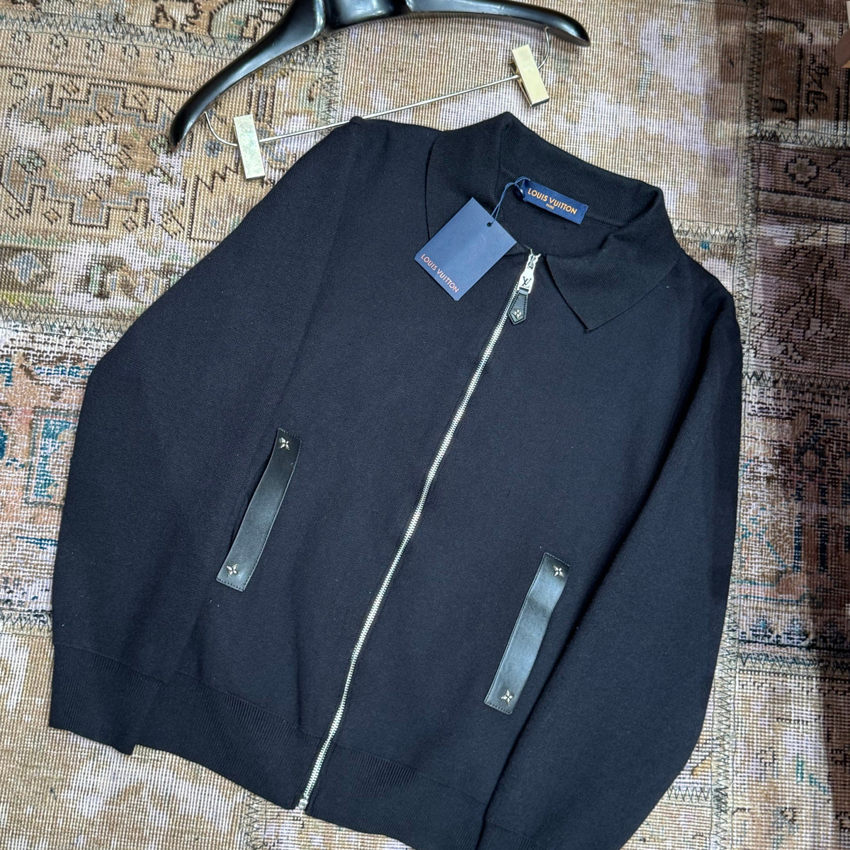 LOU ZIP CARDIGAN