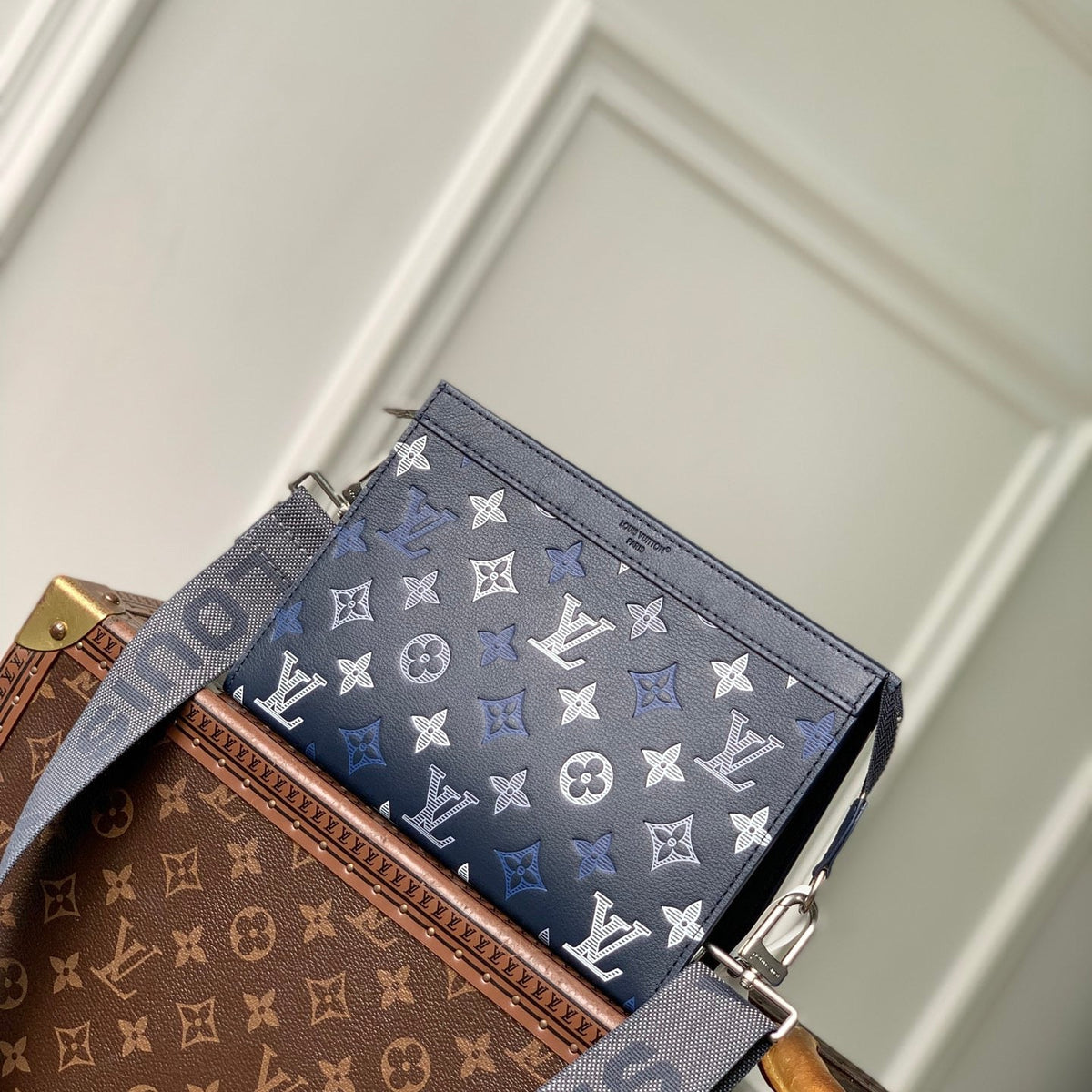 LOU GASTON WEARABLE WALLET