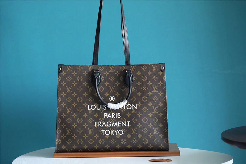 I W Fashion Lu-Vi bags - 8670