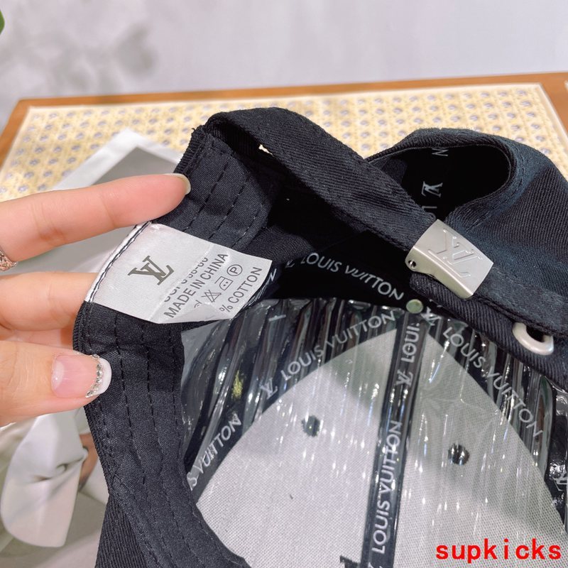 Louis Vuitton Luxury Cap