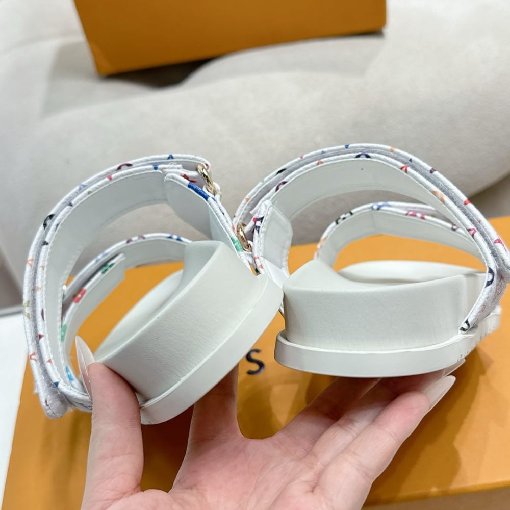 LV X TAKASHI MURAKAMI BOM DIA FLAT COMFORT MULE WHITE 1AGXTV