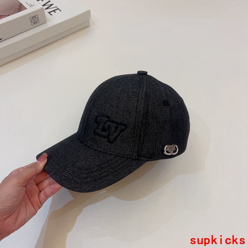 Louis Vuitton Luxury Cap