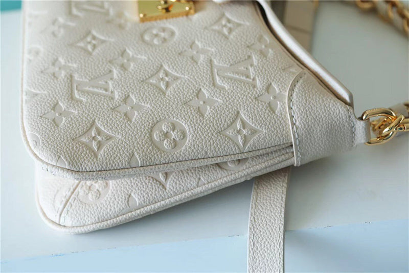 PHA - LOV Bags - 559