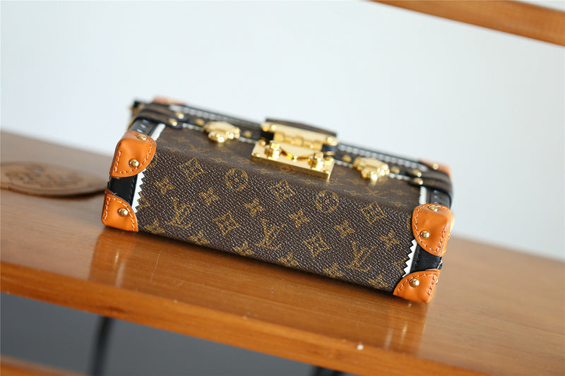 I W Fashion Lu-Vi bags - 8236