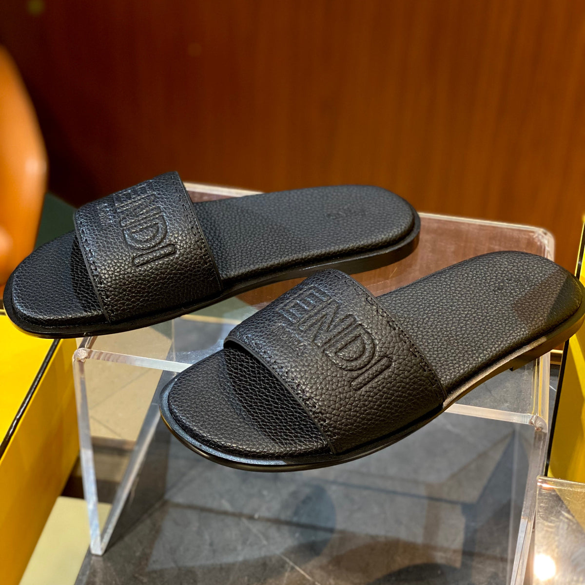 FEN SANDALS