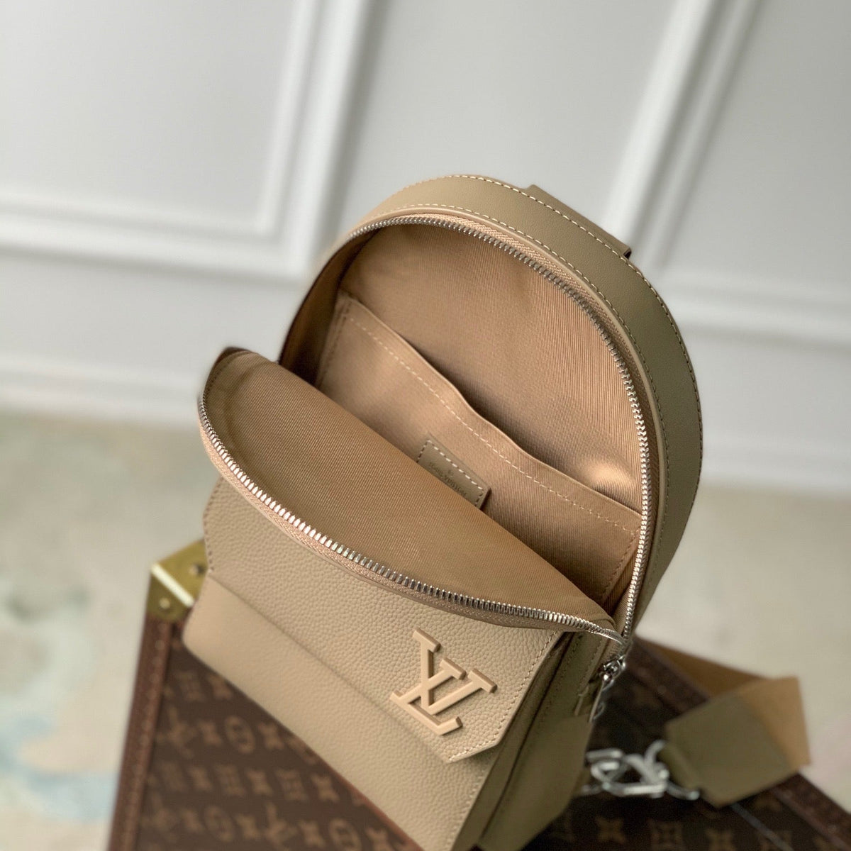 LOU TAKEOFF BACKPACK